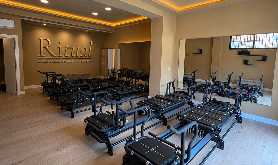 Sala del estudio Ritual Fitness en Alcorcón con máquinas Megaformer
